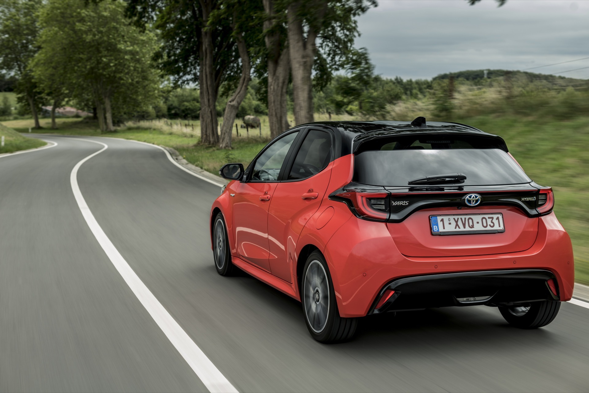 Toyota Yaris Rojo 2020 Movimiento Prueba 22