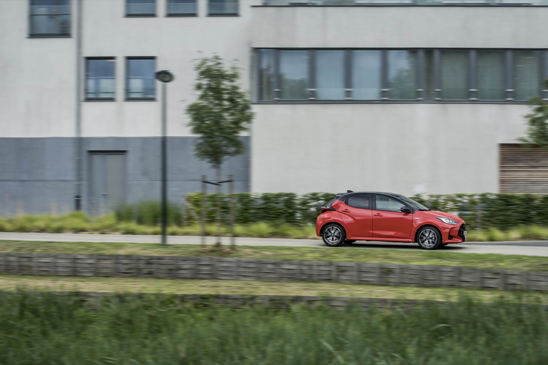 Toyota Yaris Rojo 2020 Movimiento Prueba 28