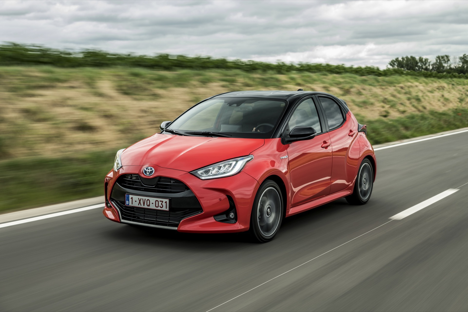 Toyota Yaris Rojo 2020 Movimiento Prueba 29