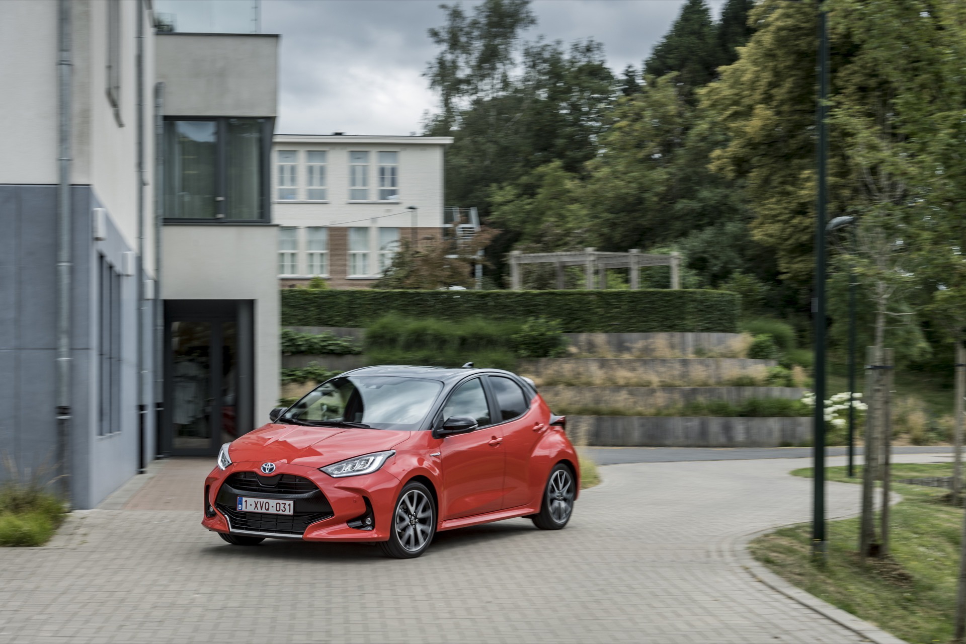 Toyota Yaris Rojo 2020 Movimiento Prueba 33