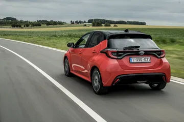 Toyota Yaris Rojo 2020 Movimiento Prueba 38