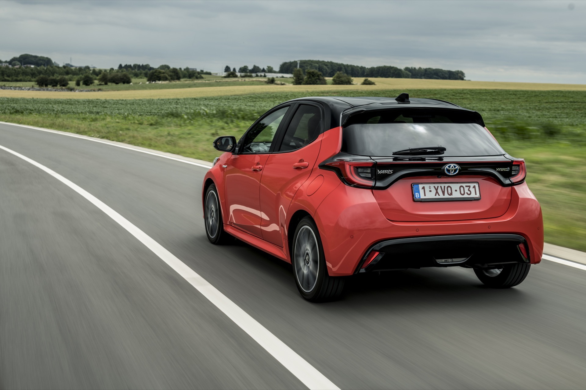Toyota Yaris Rojo 2020 Movimiento Prueba 38