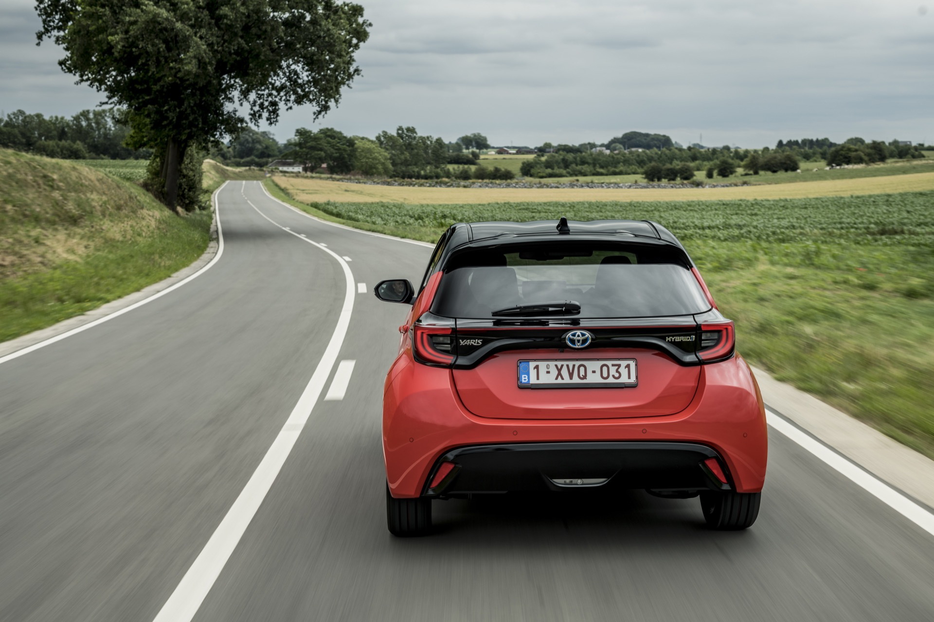 Toyota Yaris Rojo 2020 Movimiento Prueba 49