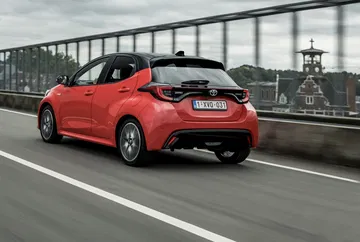 Toyota Yaris Rojo 2020 Movimiento Prueba 63