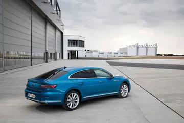 Volkswagen Arteon Azul E Hybrid 2020 02