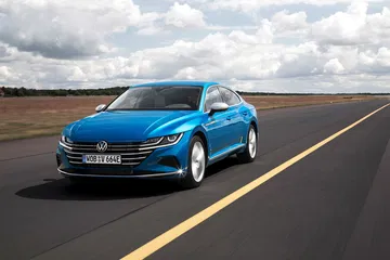 Volkswagen Arteon E Hybrid Azul 2020 01