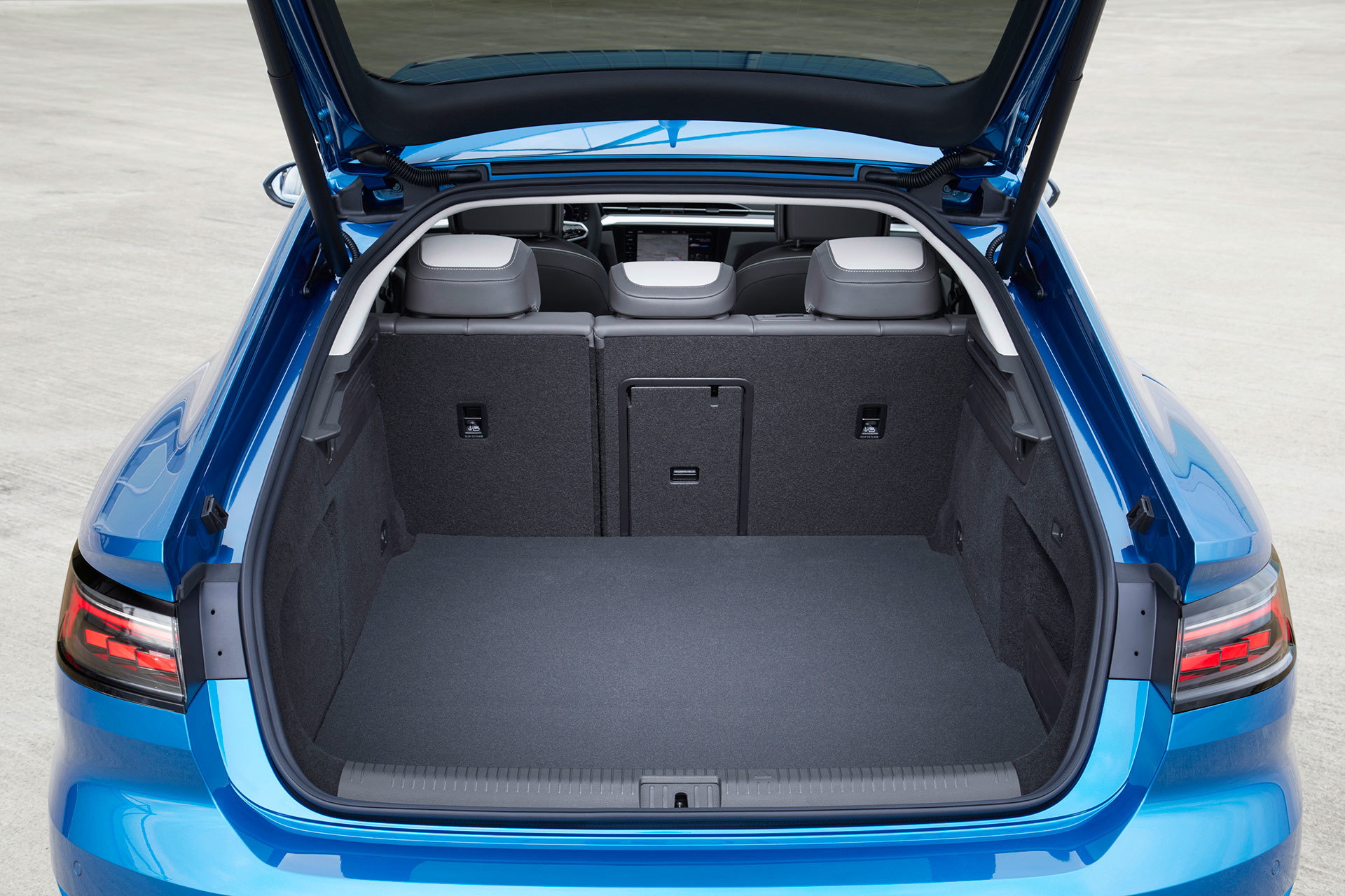 Volkswagen Arteon E Hybrid Azul 2020 06
