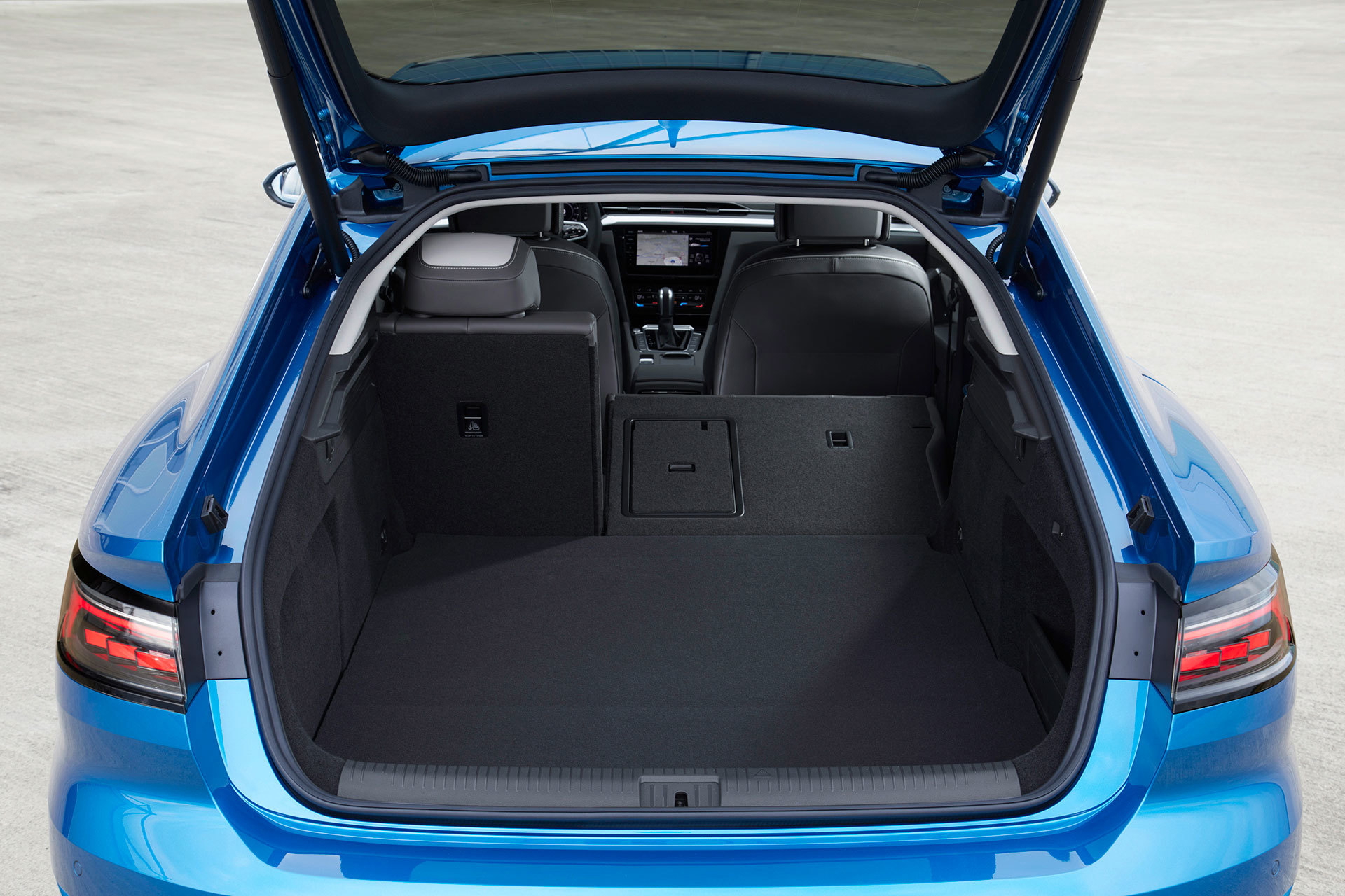 Volkswagen Arteon E Hybrid Azul 2020 09