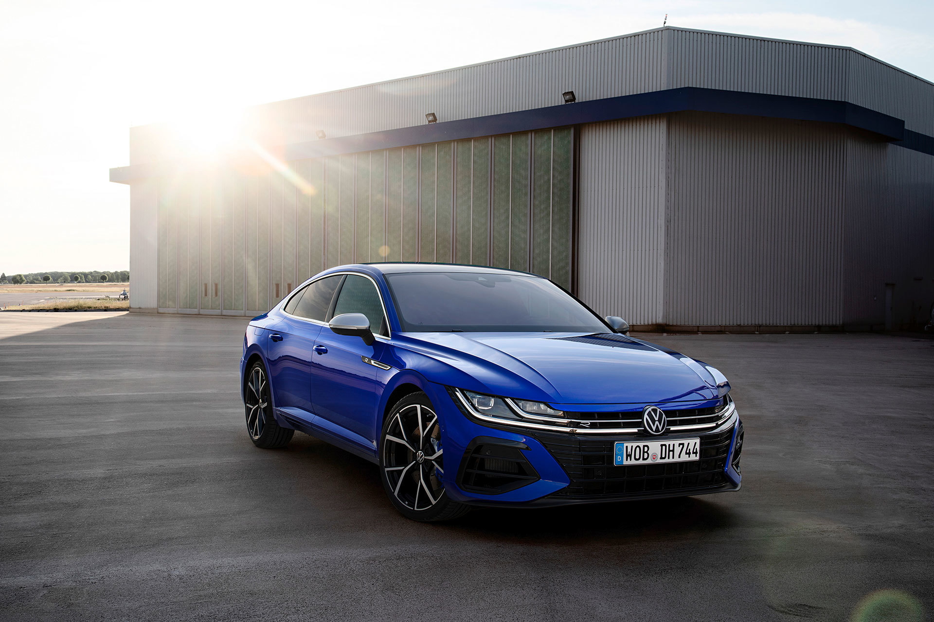 Volkswagen Arteon R 2020 Azul 03