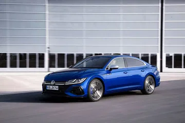 Volkswagen Arteon R 2020 Azul 04