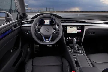 Volkswagen Arteon R 2020 Azul 09