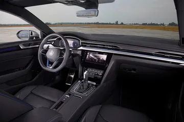 Volkswagen Arteon R 2020 Azul 11