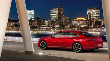 Volkswagen Arteon R Line Rojo 2020 09
