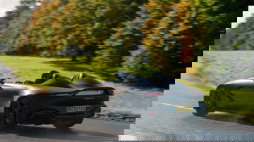 Aston Martin V12 Speedster 1020 013