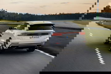 Audi Q8 Tfsi E Quattro 1020 001