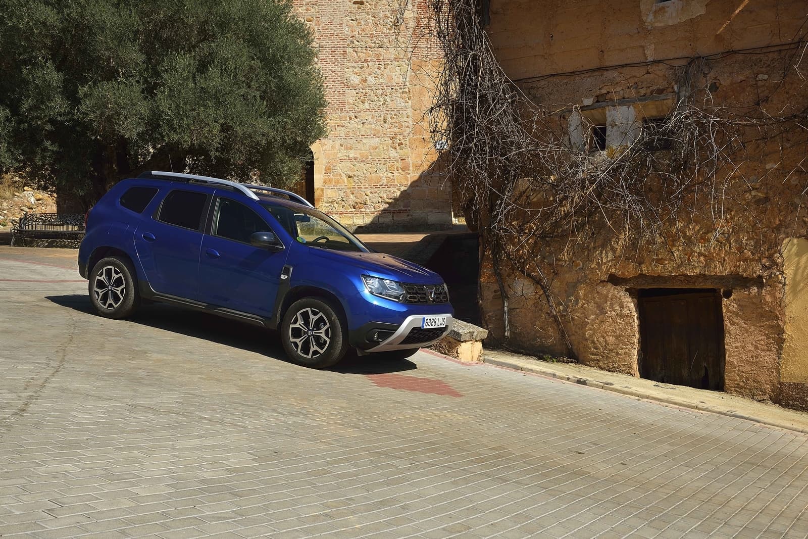 Dacia Duster Glp 1020 014