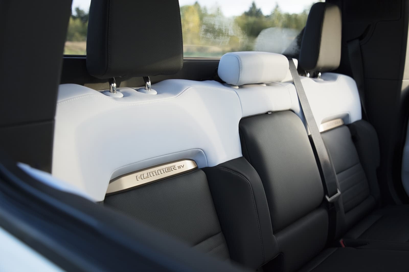The Gmc Hummer Ev’s Design Visually Communicates Extreme Capab