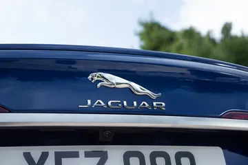 Jaguar Xf 2021 Mhev 12