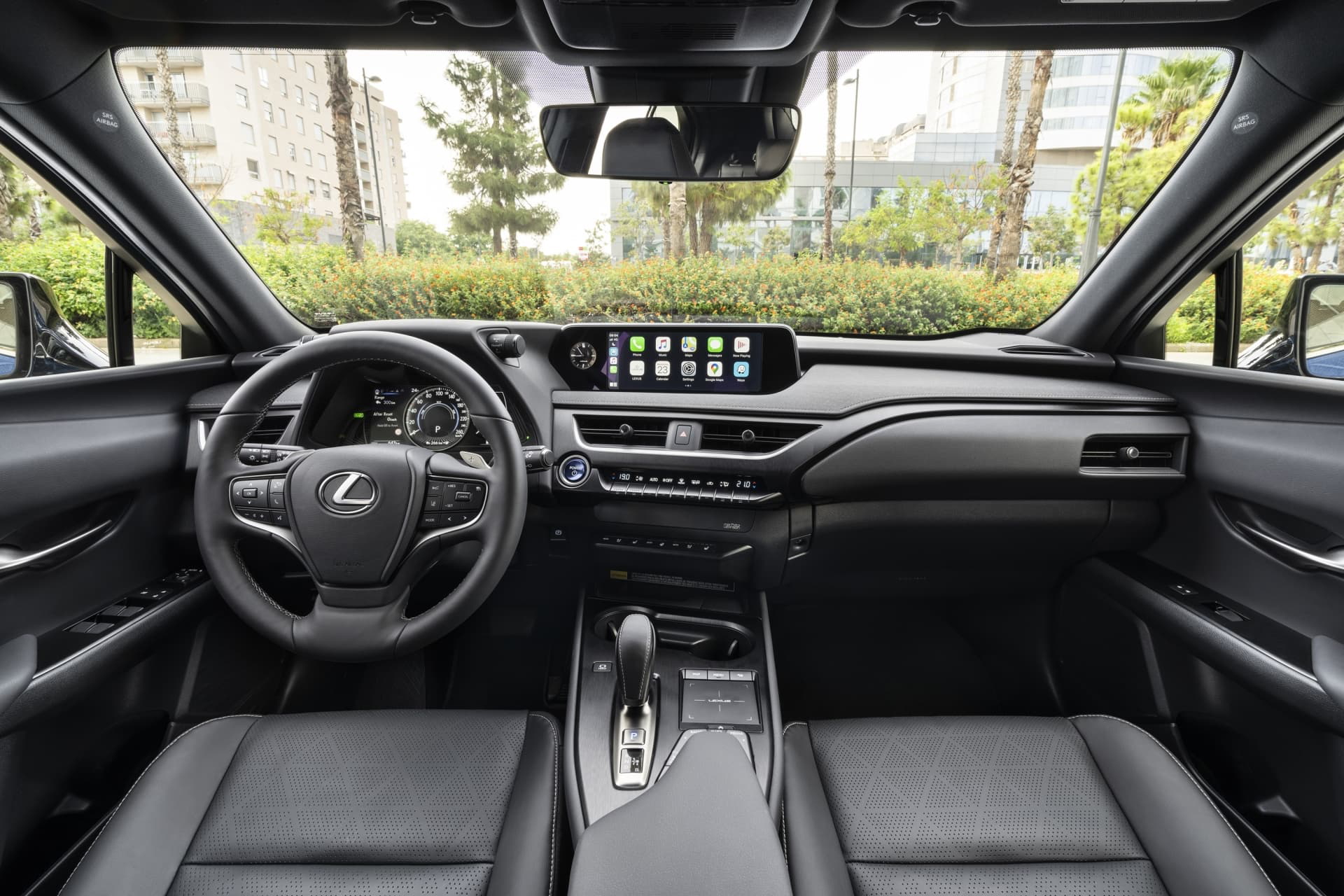 Lexus Ux 300e 11