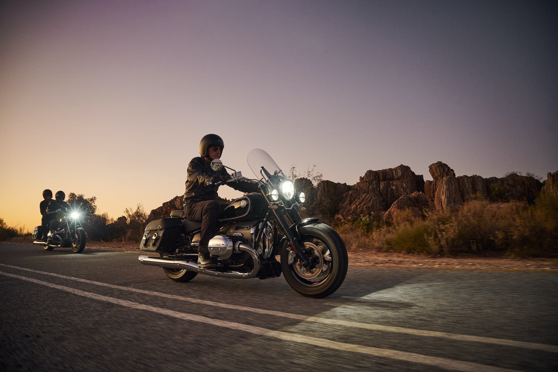 Moto Bmw R18 Classic Action Noche