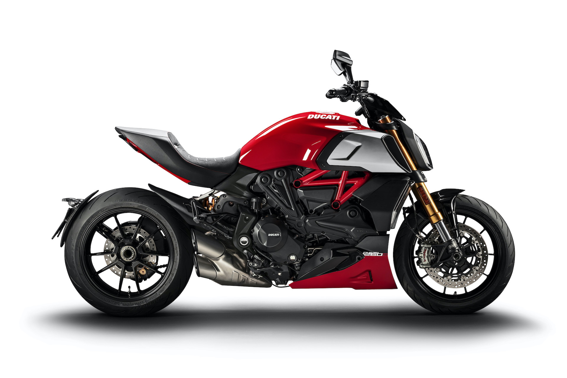 Moto Ducati Diavel Rojo