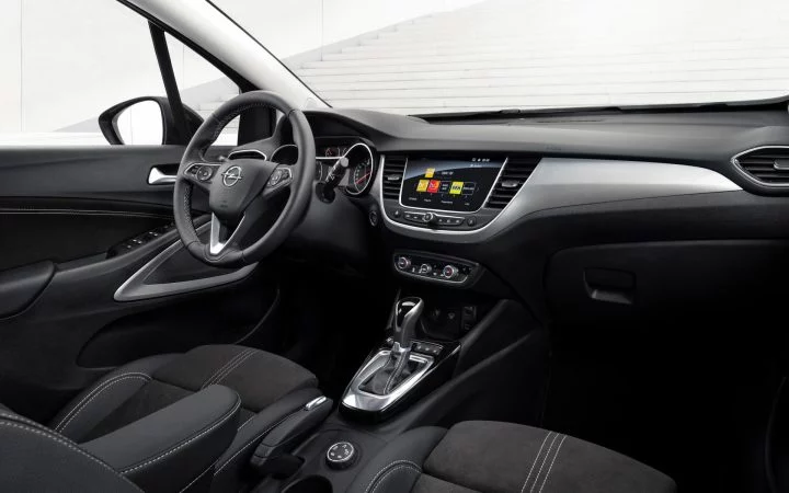 Opel Crossland 2021 08