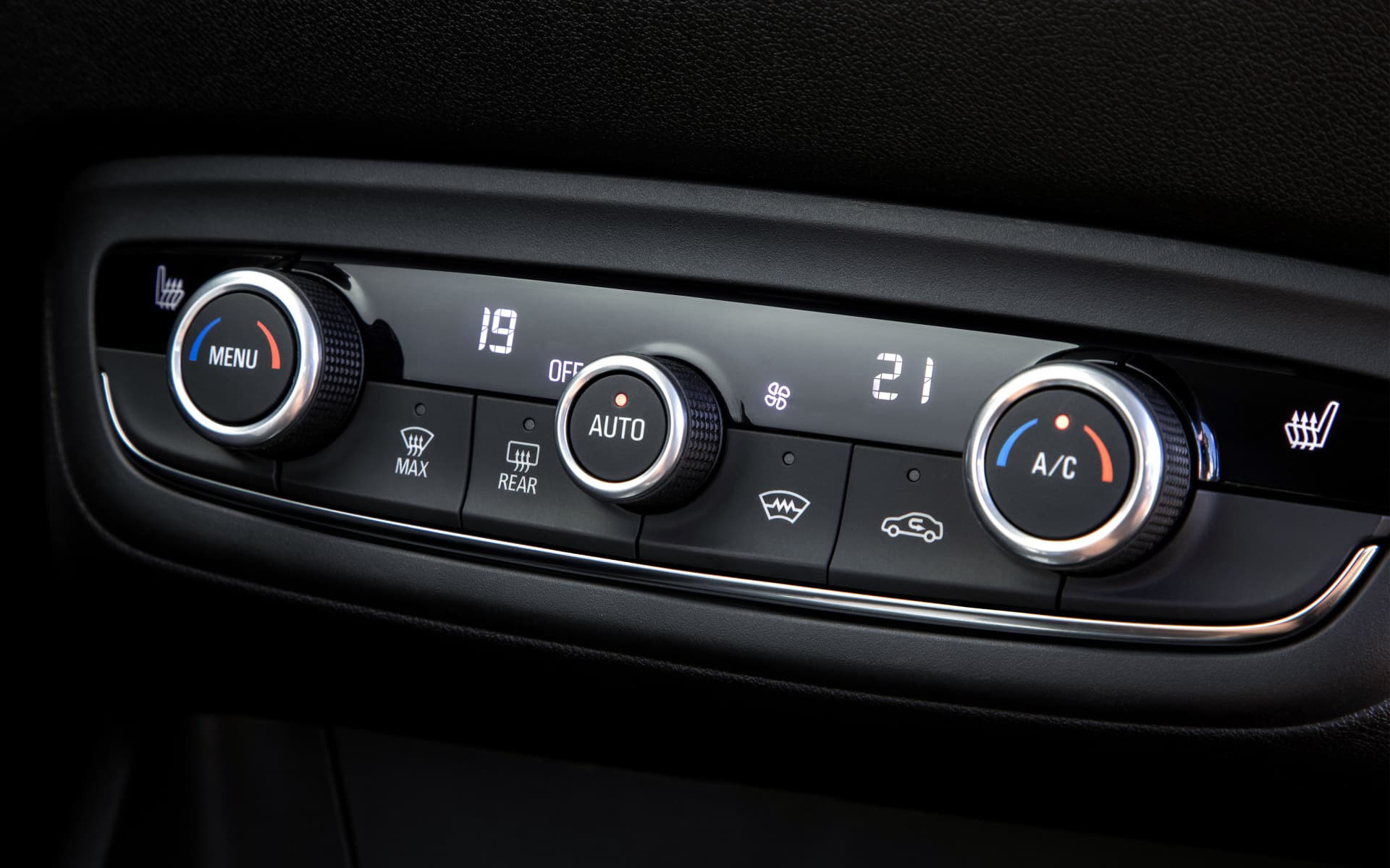 Opel Crossland 2021 10