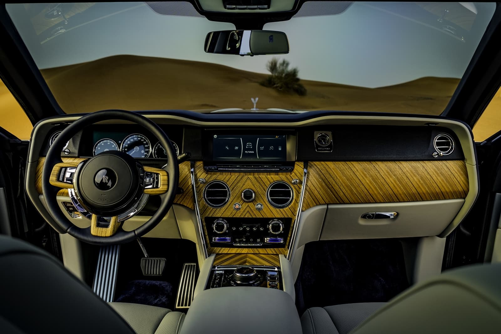 Rolls Royce Culliinan Desierto 1020 029
