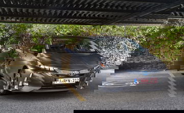 Toyota Prius Plug In 2021 02