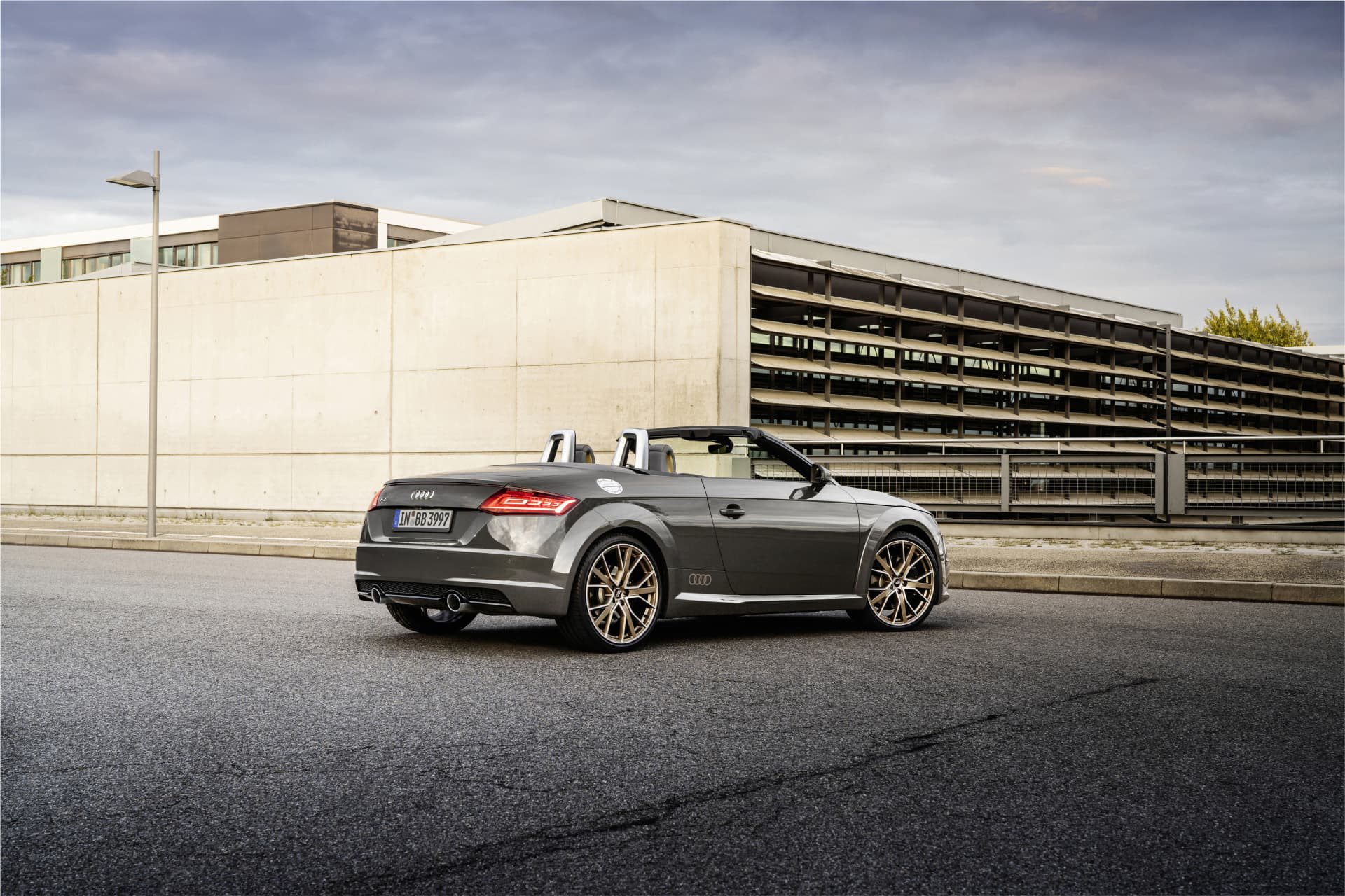 Audi Tt Roadster Bronze Selection