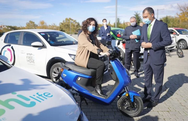 Ayuso Moto Electrica Carsharing Motosharin
