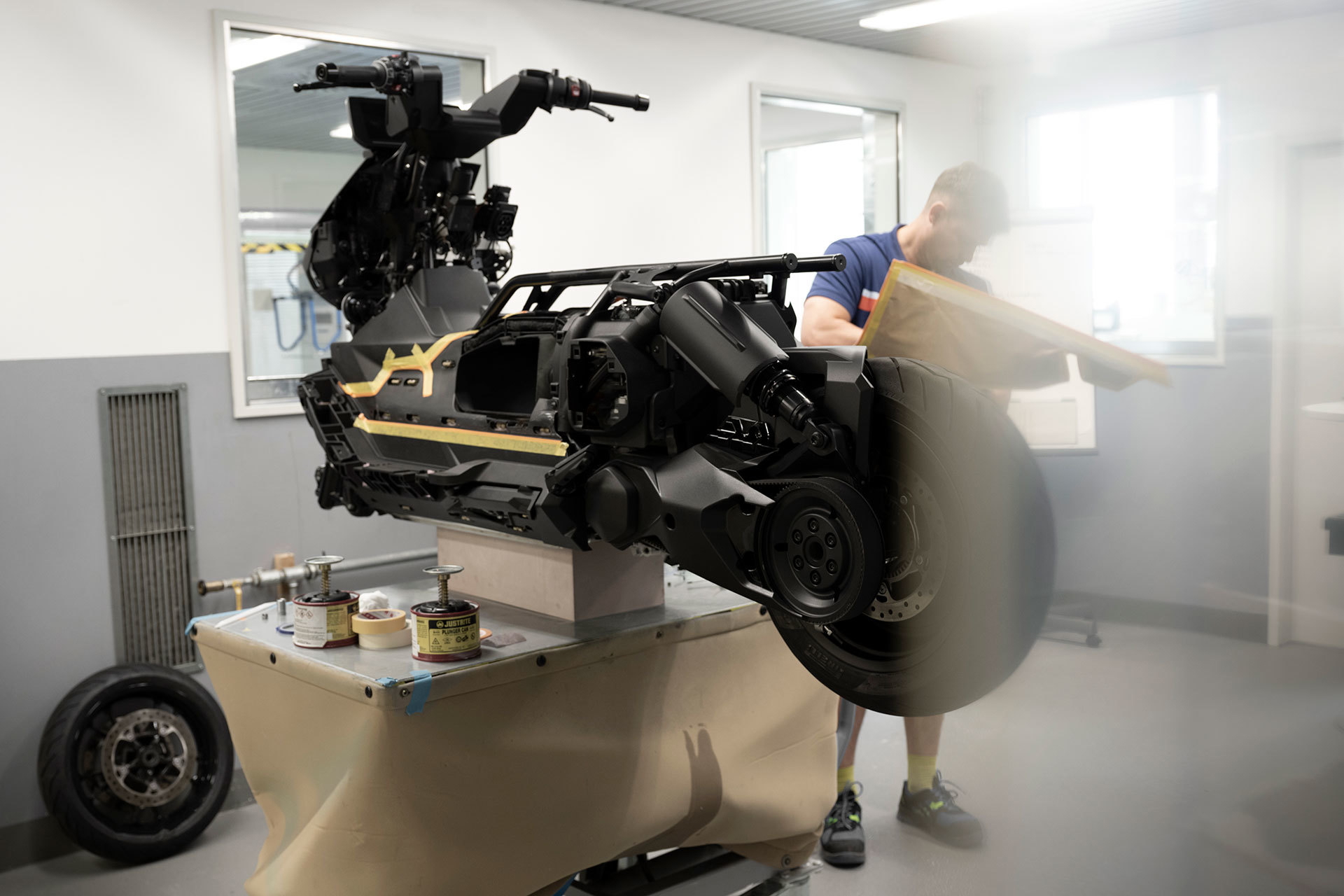 Bmw Definition Ce 04 2020 Diseno 08