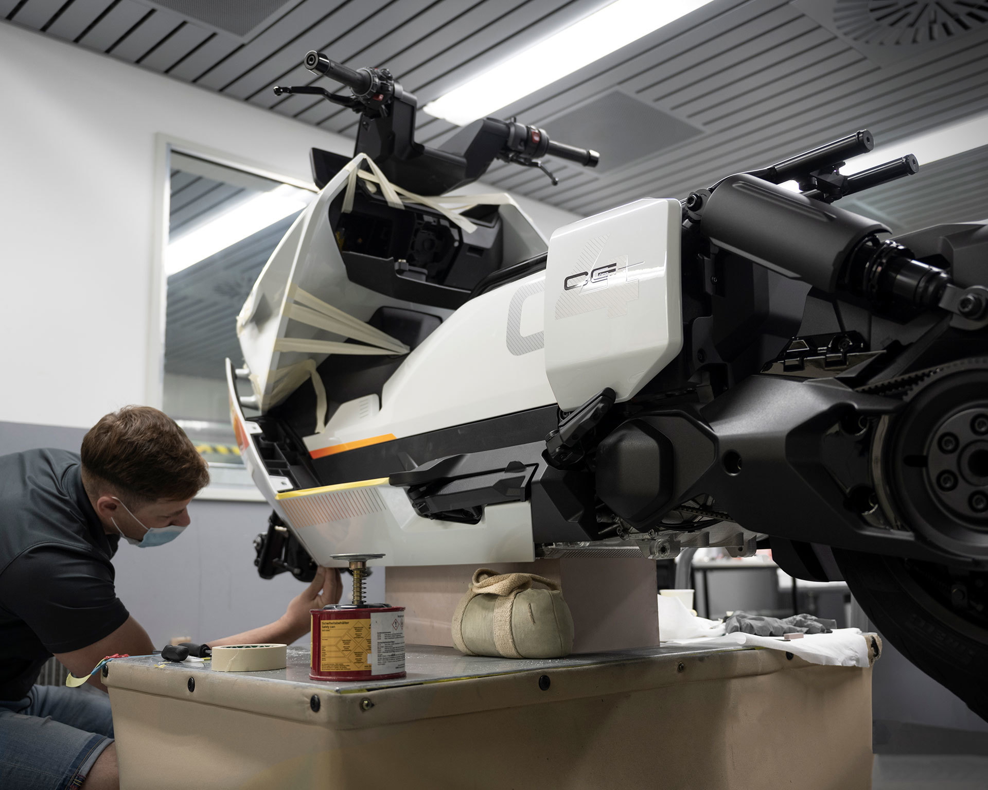 Bmw Definition Ce 04 2020 Diseno 11