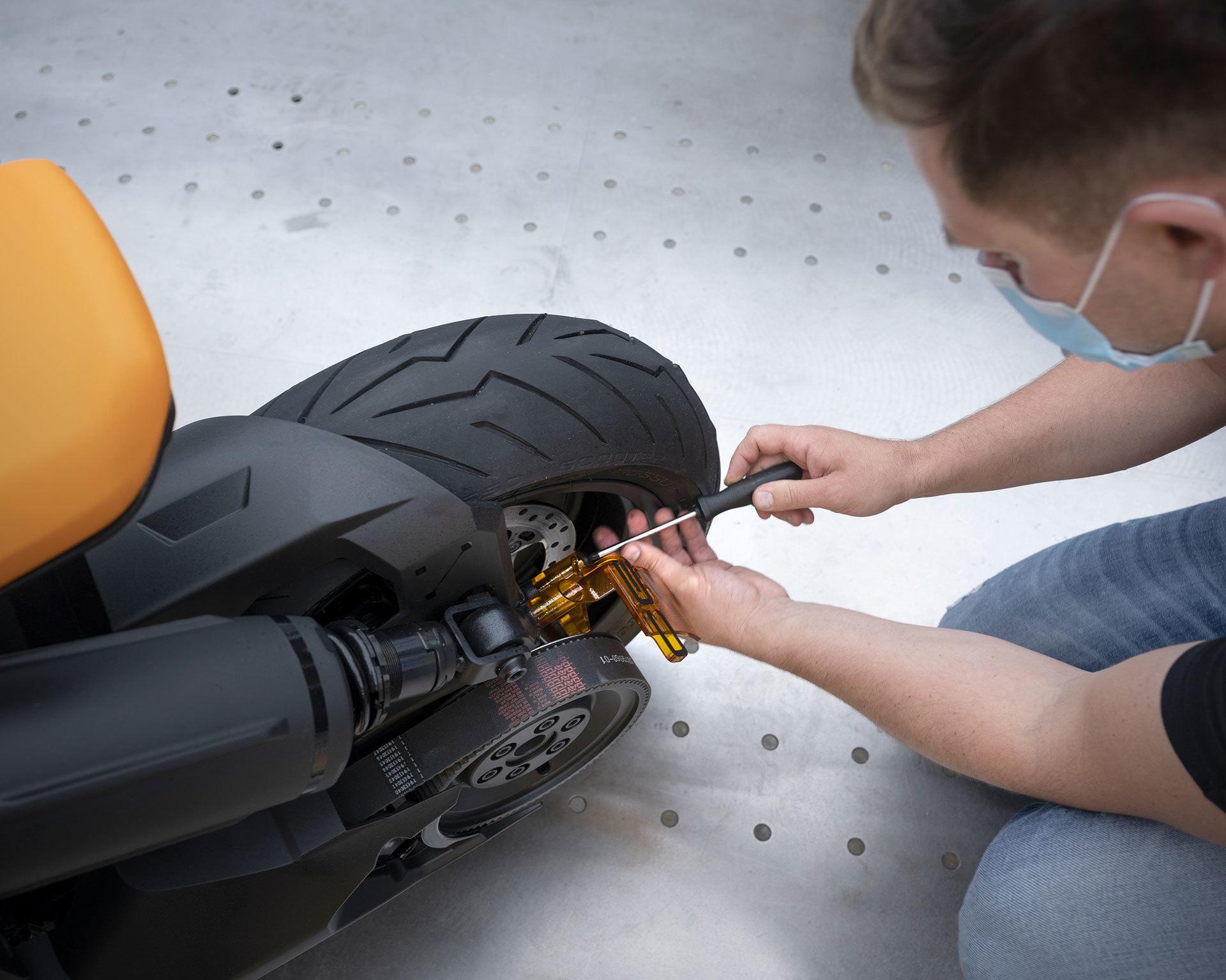 Bmw Definition Ce 04 2020 Diseno 20