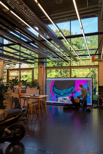 Bmw Definition Ce 04 2020 Making Of 10