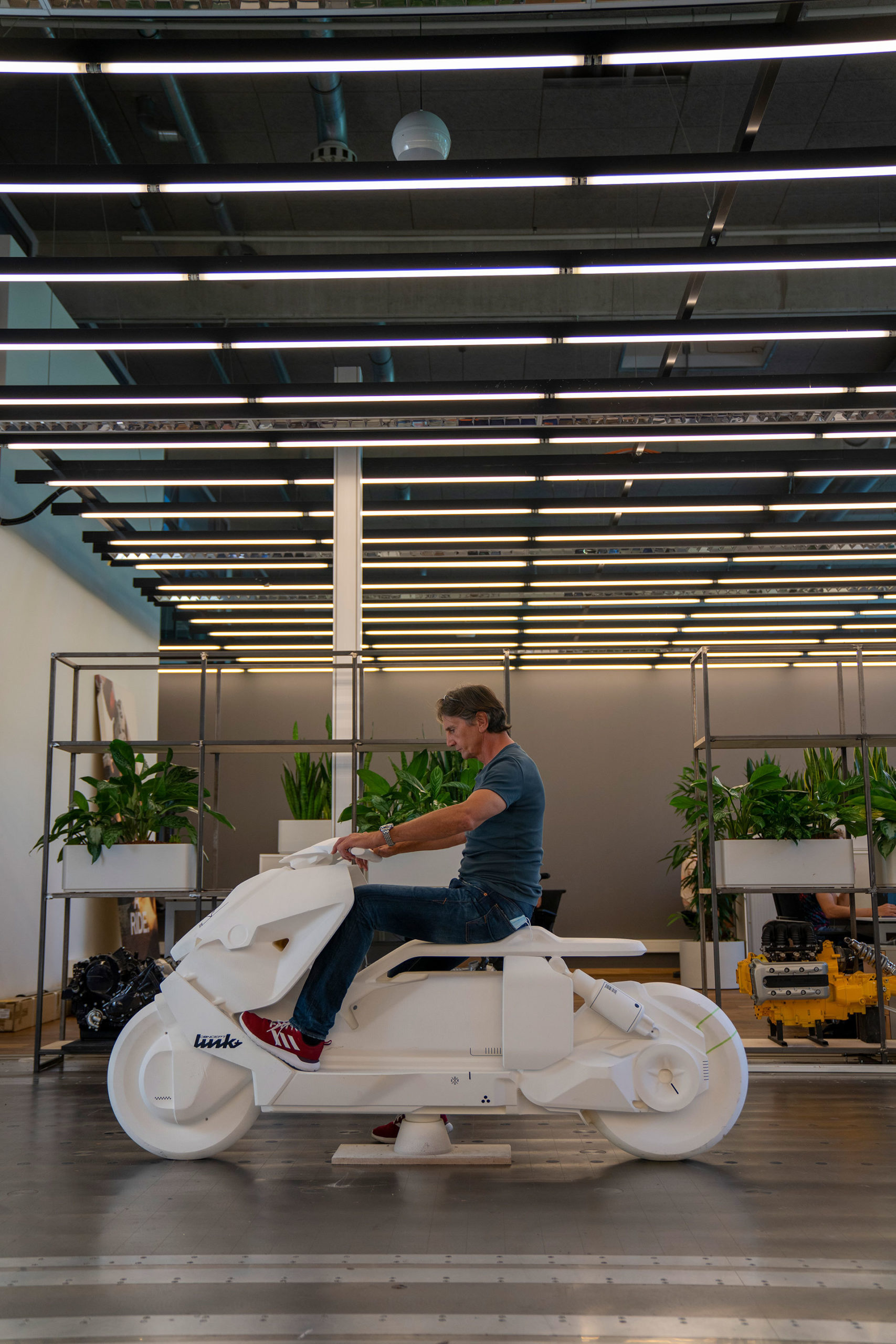 Bmw Definition Ce 04 2020 Making Of 12