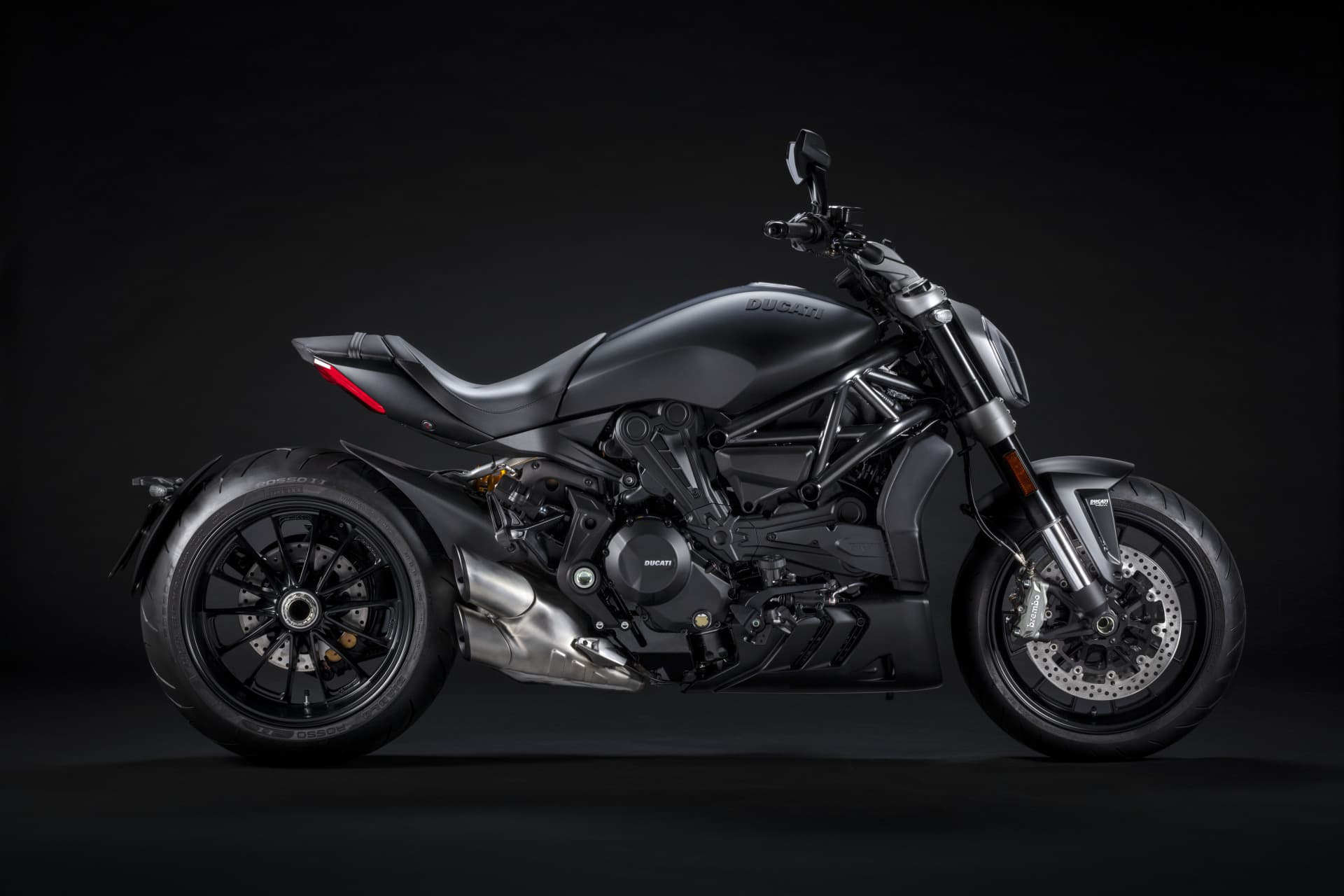 Ducati Xdiavel Dark 2021 01