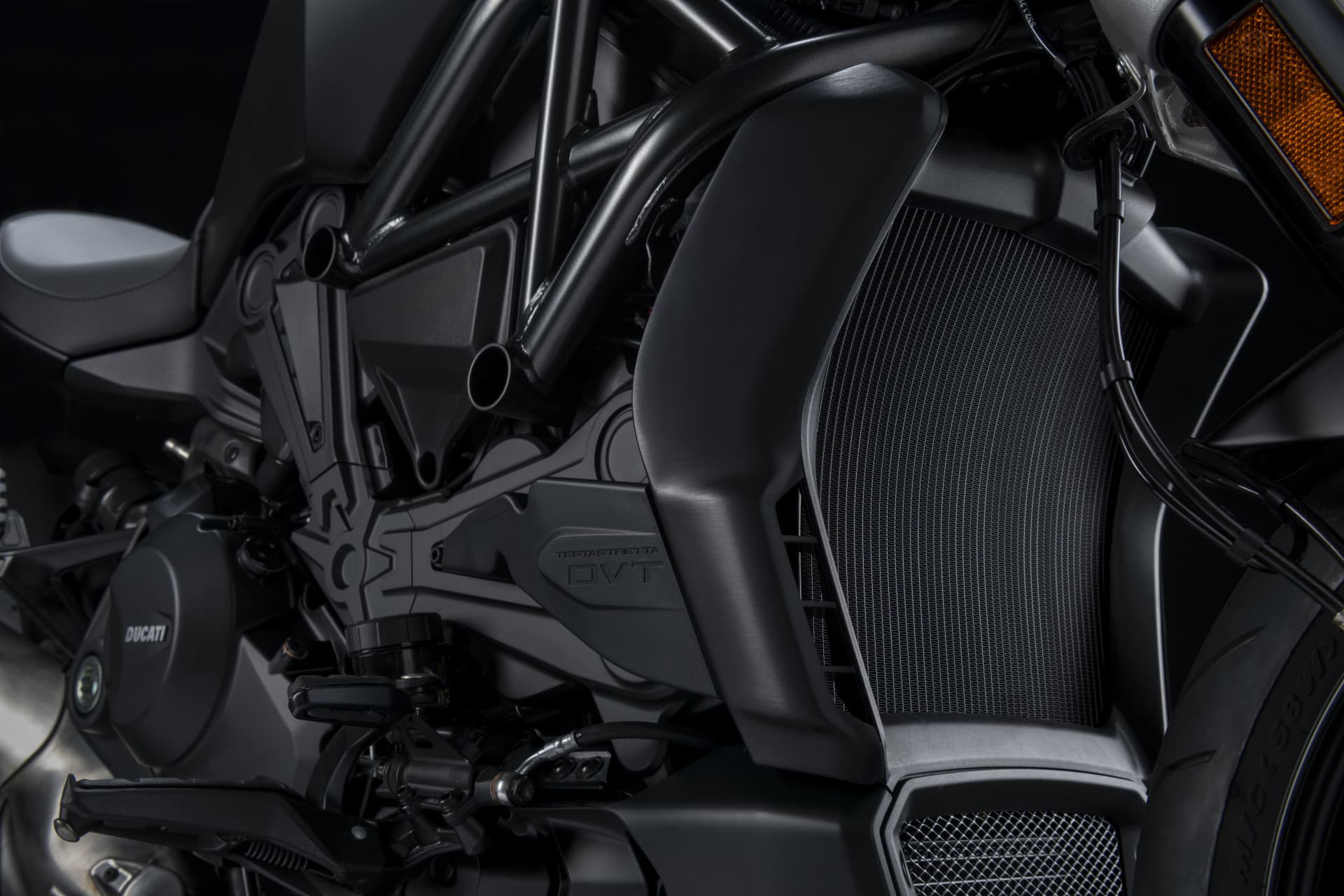 Ducati Xdiavel Dark 2021 04