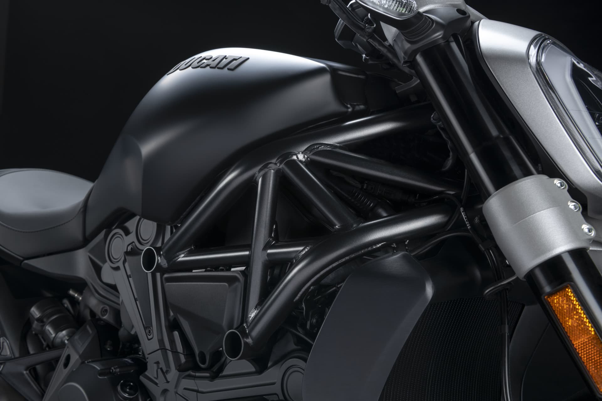 Ducati Xdiavel Dark 2021 06