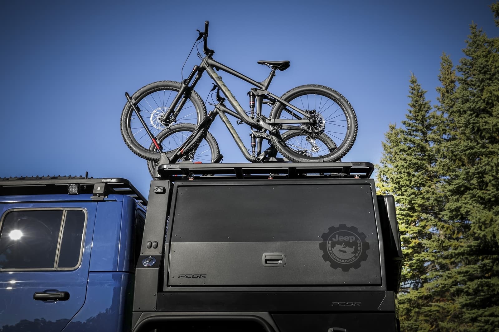 On Top Of The Rack Structure Of The Jeep Top Dog Concept, A Dual