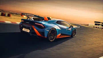 Lamborghini Huracan Sto 15