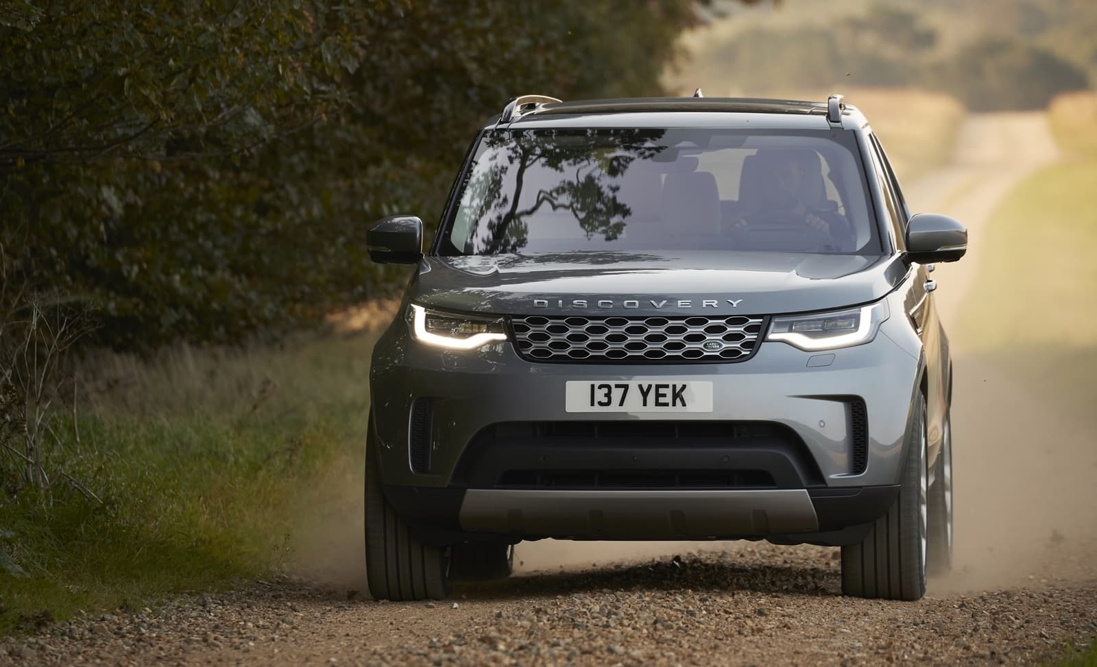 Land Rover Discovery 2021 1120 001