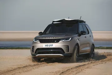 Land Rover Discovery 2021 1120 007