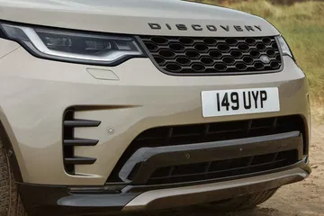 Land Rover Discovery 2021 1120 010