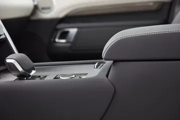 Land Rover Discovery 2021 1120 036
