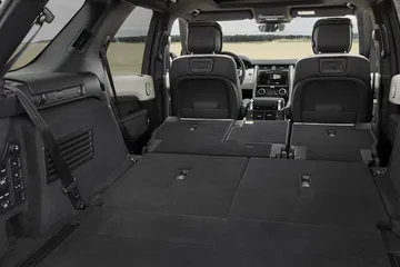 Land Rover Discovery 2021 1120 067