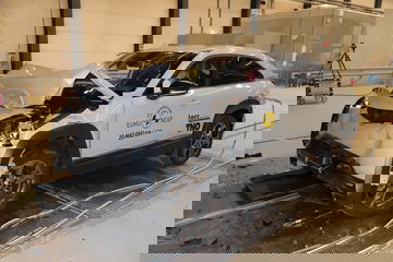 Mazda Mx 30 Euroncap Test 1120 004