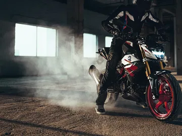 Moto Bmw G 310 R Humo