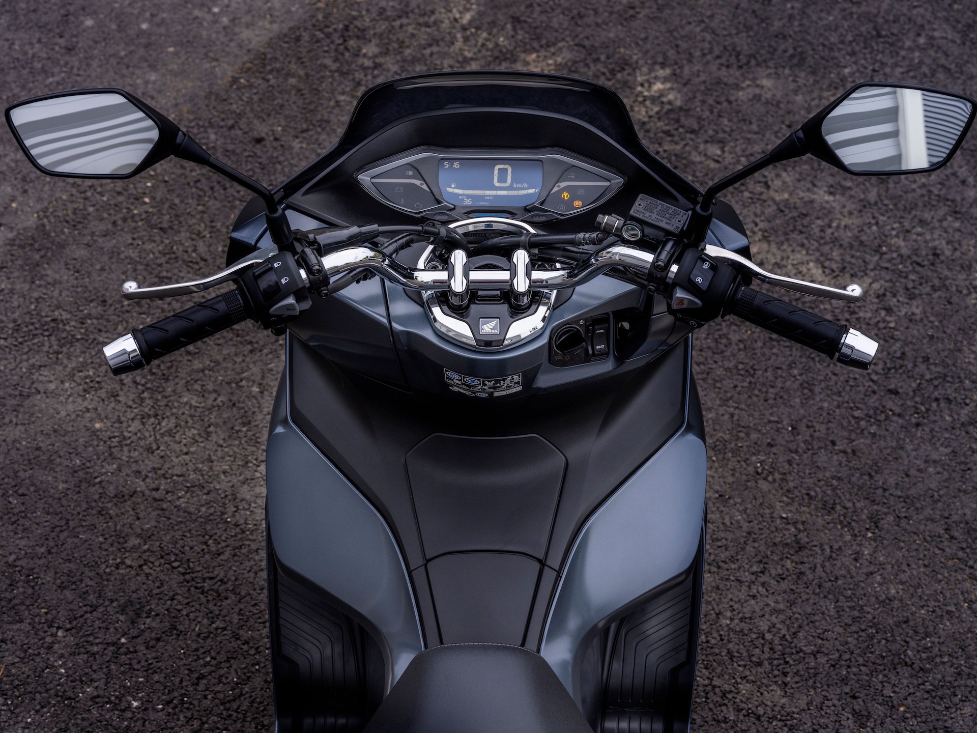 pellizco enaguas Paso Es una de las motocicletas con mejor calidad/precio, consume 2,1 litros/100  km y está en oferta por 3.250€ | Diariomotor