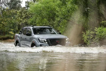 Nissan Navara Frontier 2021 1120 007